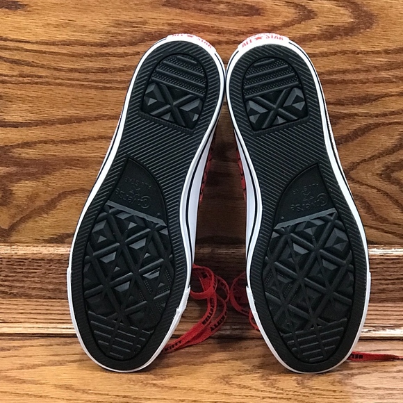 Converse CTAS Hi X Hello Kitty Red Shoes - Picture 7 of 8